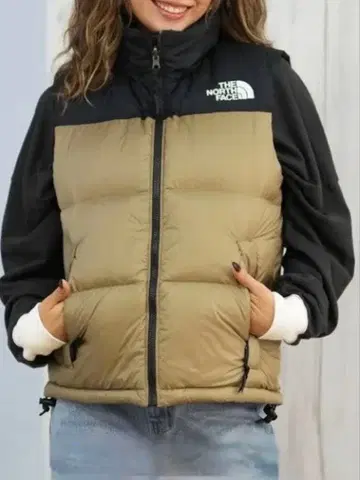 THE NORTH FACE 눕시 다운 베스트 베이지