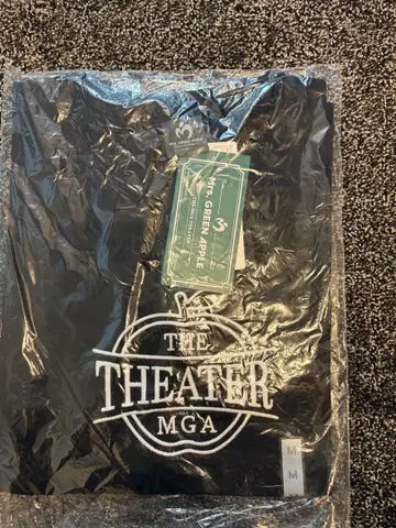 미개봉 새상품 GU THEATER MGA 블랙 T셔츠 미세스 그린 애플
