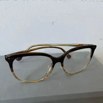 DITA 안경