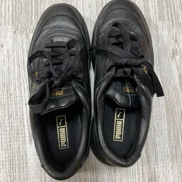 새상품급 [ PUMA ] DEVA 통굽 가죽 스니커즈 블랙 24.5cm