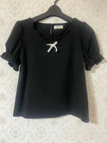 LIZLISA 리본 블라우스