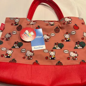 familiar Hello Kitty 콜라보 토트백