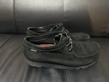 Clarks 왈라비 GORE-TEX 블랙