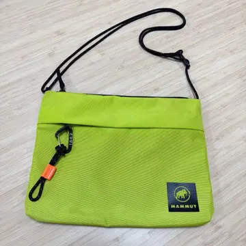 가격 인하! 새상품급 MAMMUT 엑세론 사코슈