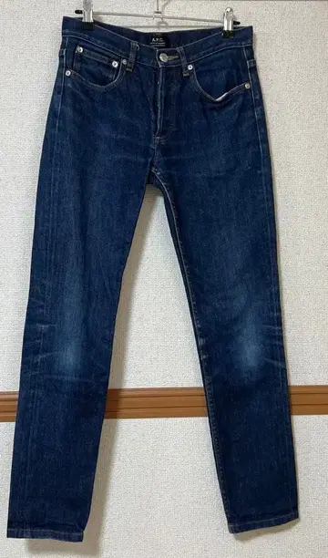 A.P.C. PETIT STANDARD 28 인디고 데님