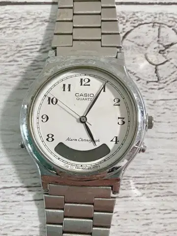 CASIO QUARTZ 알람 크로노그래프 손목시계