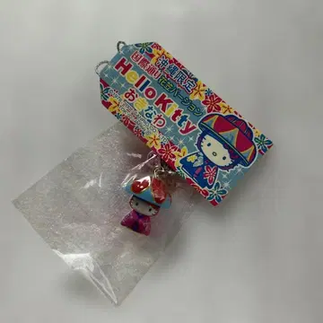 오키나와 한정판 헬로키티 꽃가면 버전 스트랩