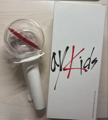 straykids 응원봉 초회판 상태 좋음 박스 있음