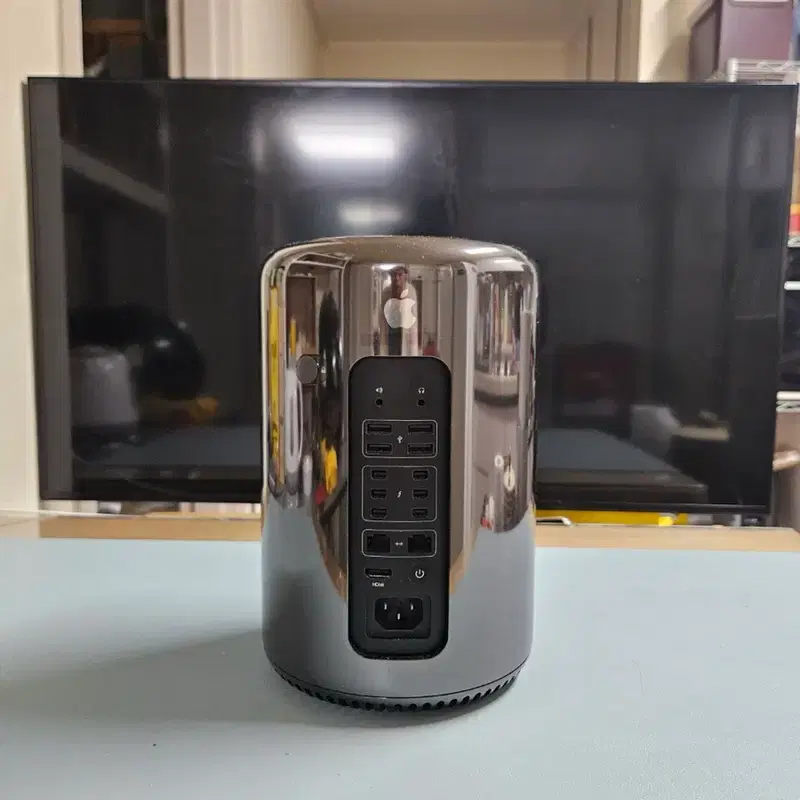 맥프로(MAC PRO) 팝니다