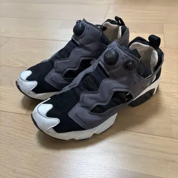 Reebok Instapump Fury 블랙 그레이