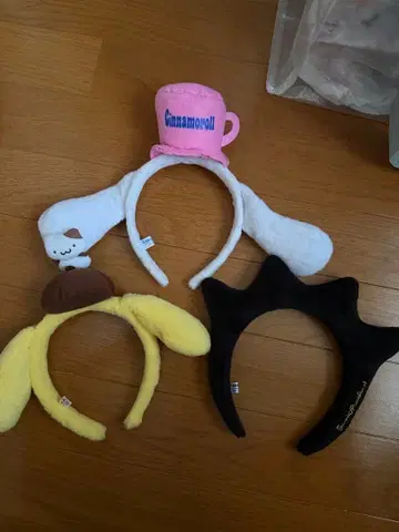 산리오 머리띠 폼폼푸딩 시나몬 바츠마루