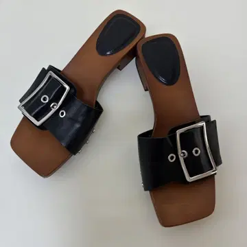ZARA 우드 이펙트 힐 샌들 블랙 벨트 스터드 39