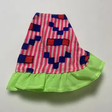타카라? 리카짱? 옷 갈아입기 레트로 패턴 스커트