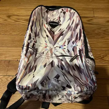 SPRAYGROUND 다이아몬드 패턴 백팩