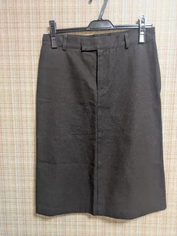 A.P.C. 심플 타이트 스커트 다크 브라운 36 사이즈