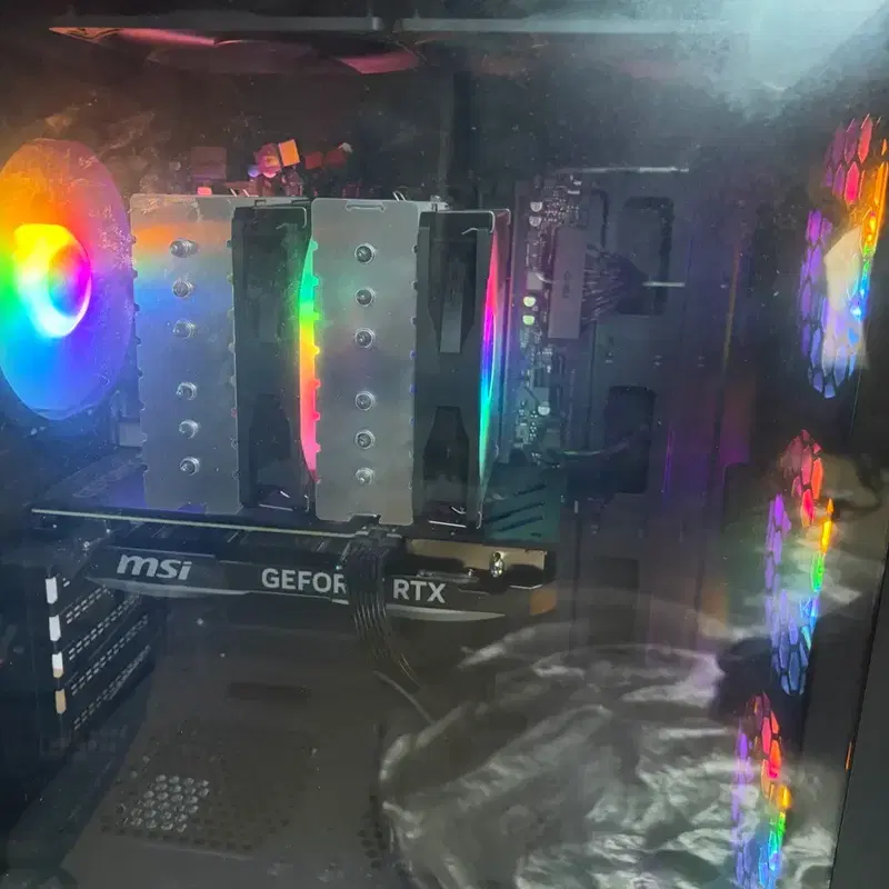 MSI RTX 4070 게이밍 PC 본체