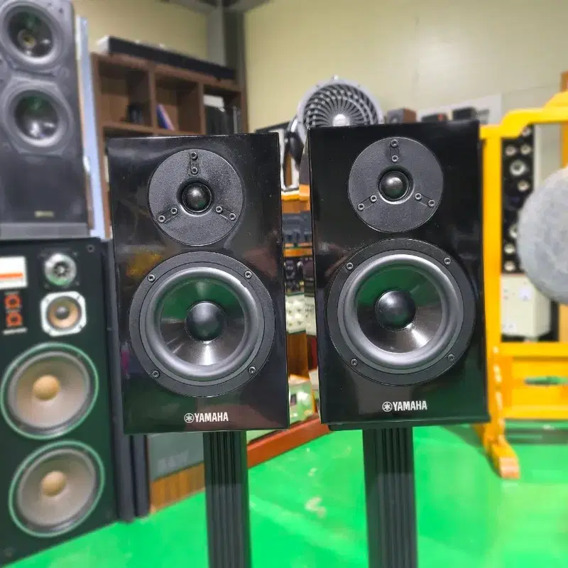 YAMAHA NS-BP300 북쉘프 스피커