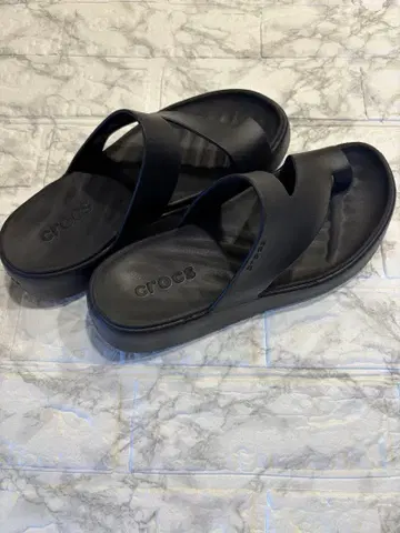 새상품! 미사용! Crocs 샌들 블랙 플립플랍