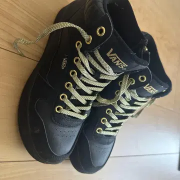 VANS 하이컷 스니커즈 블랙 골드 24.5cm