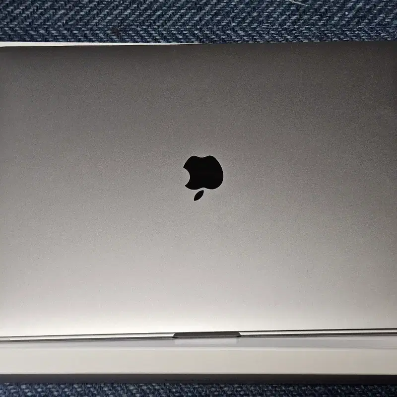 맥북 프로 2019 i9 5500m 8gb