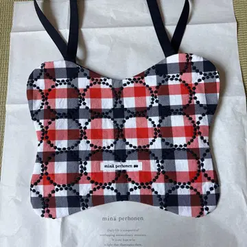 미나 페르호넨 papillon 백