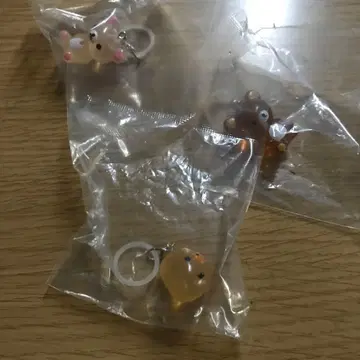 리락쿠마 메지루시 참
