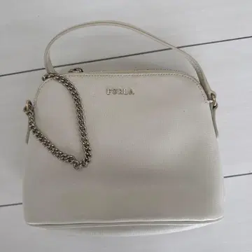 FURLA 화이트 숄더백