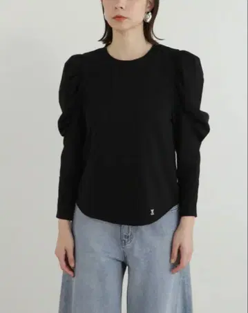 [새상품] JILL STUART 패널 라인 저지 상의 블랙