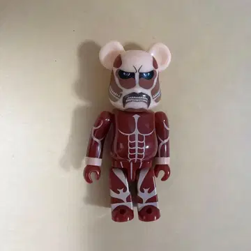 BE@RBRICK 100% 시리즈 27 진격의 거인 초 대형 거인