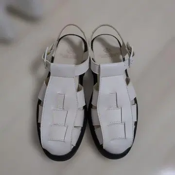 BEAMS HEART 구르카 샌들 화이트 사이즈 41 26cm