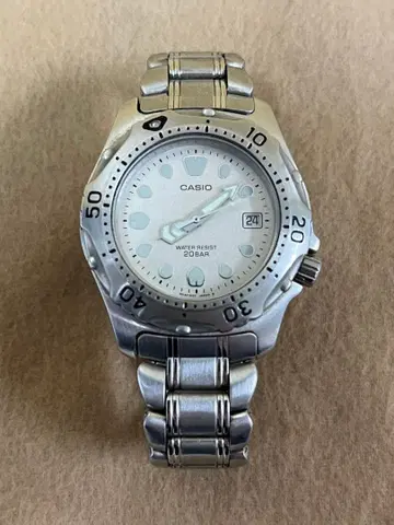 CASIO 손목시계 쿼츠 20BAR 실버 MD-737