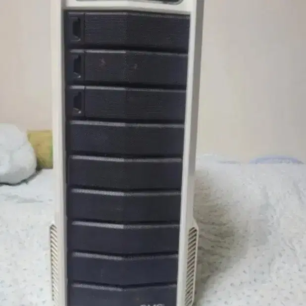 게이밍 컴퓨터 pc 본체 팝니다