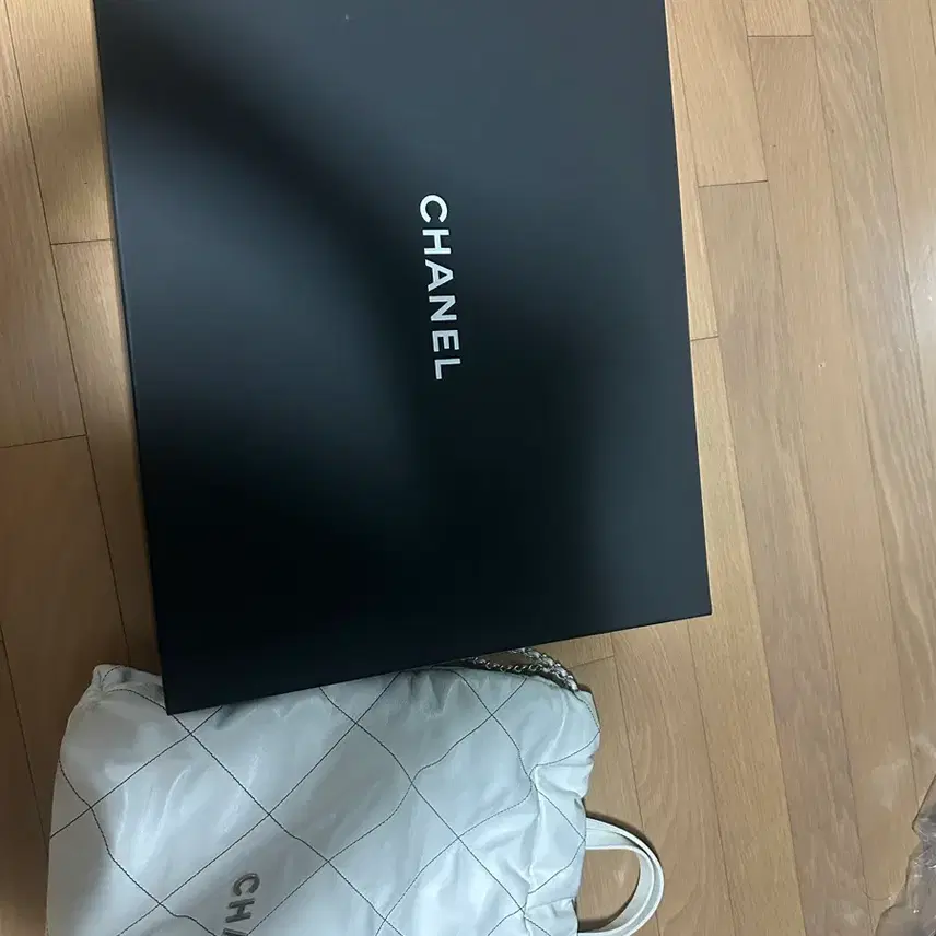 샤넬 샤넬22백팩 (희귀) 라지 내장칩 풀구성 사진 2