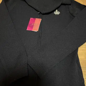 Rady 샹들리에 자수 집업 후드티 블랙