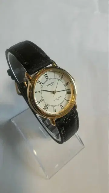 CASIO ROOKIE 쿼츠 손목시계 작동 미확인 골드 블랙