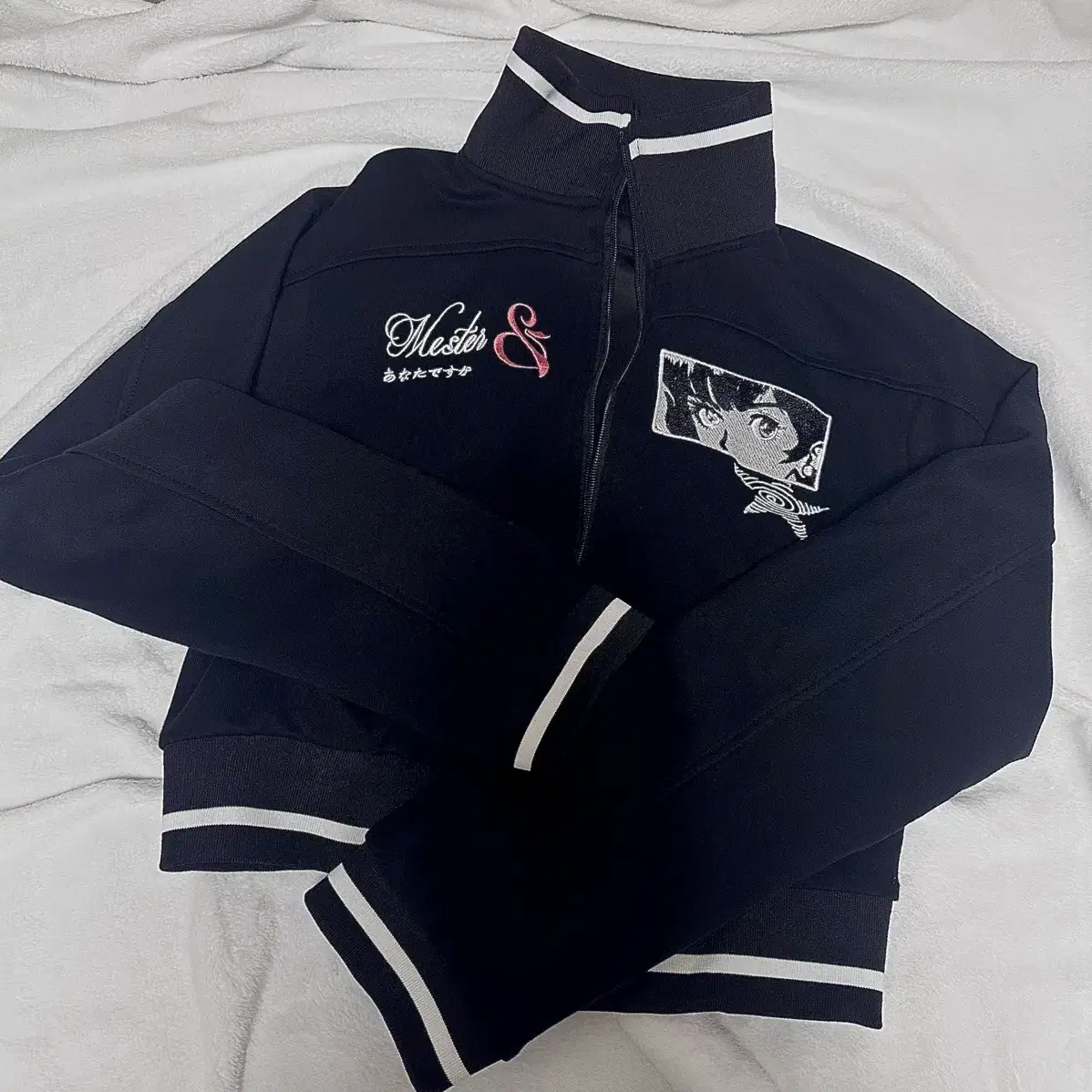 Bonnet Track Jacket Hearts2hearts | Bunjang Global