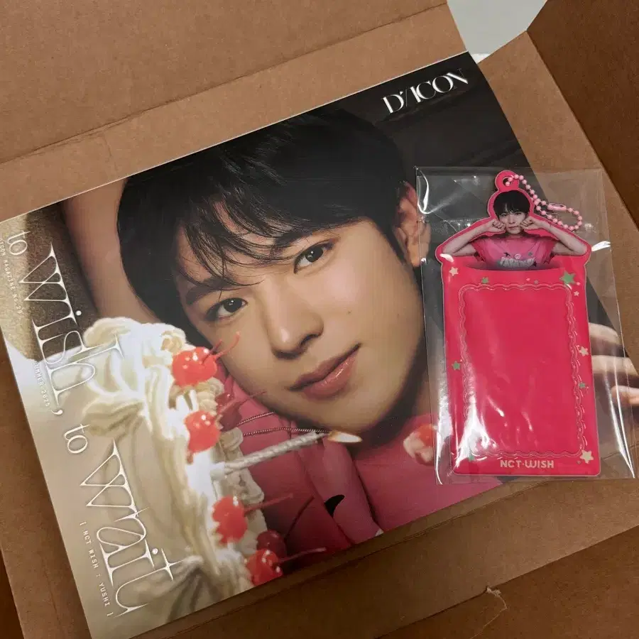 Nct wish Dicon magazine riku A, B version full box with poca wts