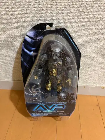 레어 NECA AVP Celtic Predator 피규어