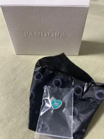 PANDORA 참 GUAM 하트형 돌핀