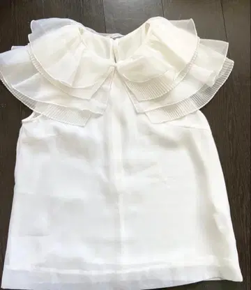 체스티 반팔 블라우스