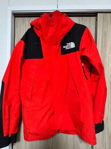 THE NORTH FACE 마운틴 후드티 레드 NP61800