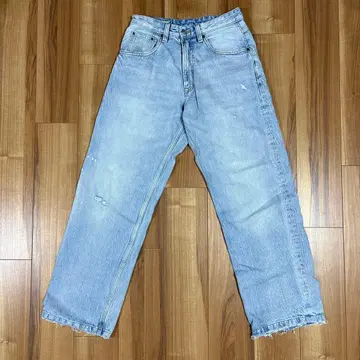ZARA 스트레이트 데님