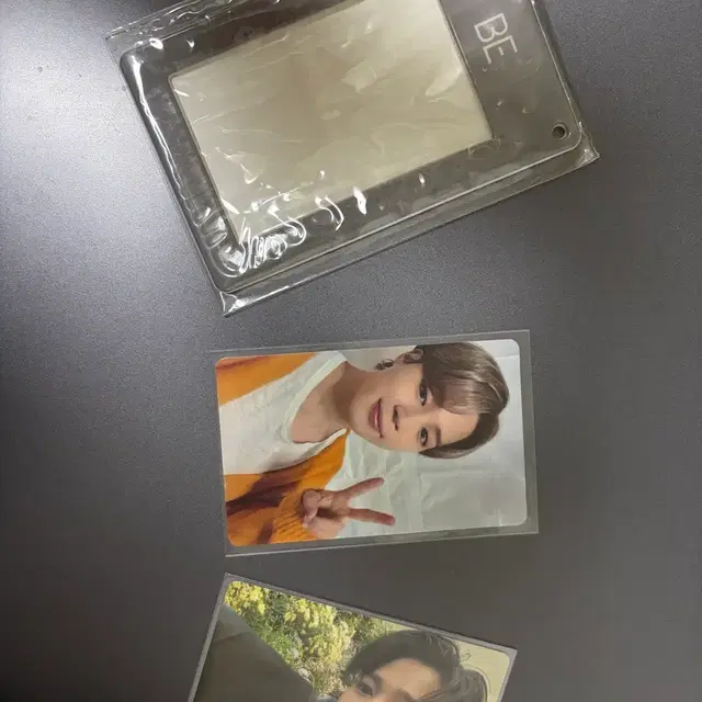 택배비포함 일괄판매) 지민 포카 be 에센셜 특전 위버스샵 방탄 bts