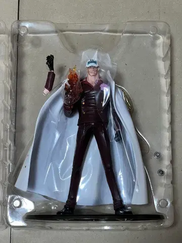 원피스 Figuarts ZERO 사카즈키 피규어
