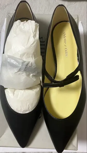 Odette e Odile 펌프스 23.5cm 리본 포함