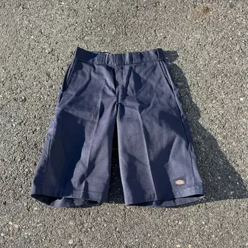 Dickies 루즈 핏 하프 팬츠 w28