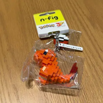 n-fig 포켓몬 30주년 nanoblock 리자드 키링 미개봉