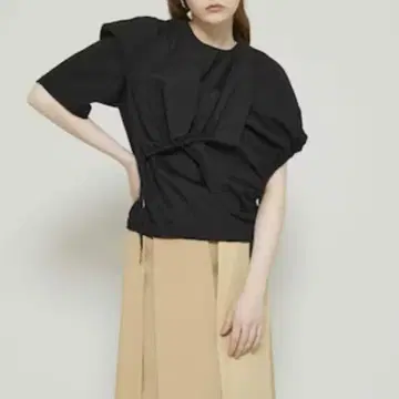 AKIRANAKA 모건 풀오버 블랙