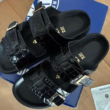 Birkenstock 블랙 크로커 샌들 212