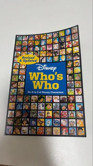 Disney Who's Who 캐릭터 도감 포스터